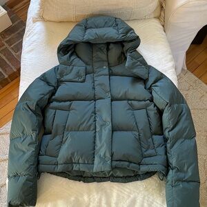 Lululemon cropped puffer jacket